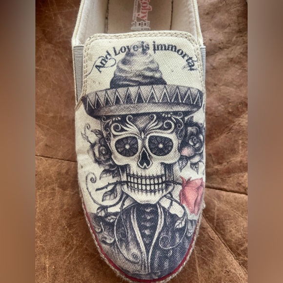 Goby Dia de los Muertos slip on shoes 41, 9.5 - Picture 3 of 11